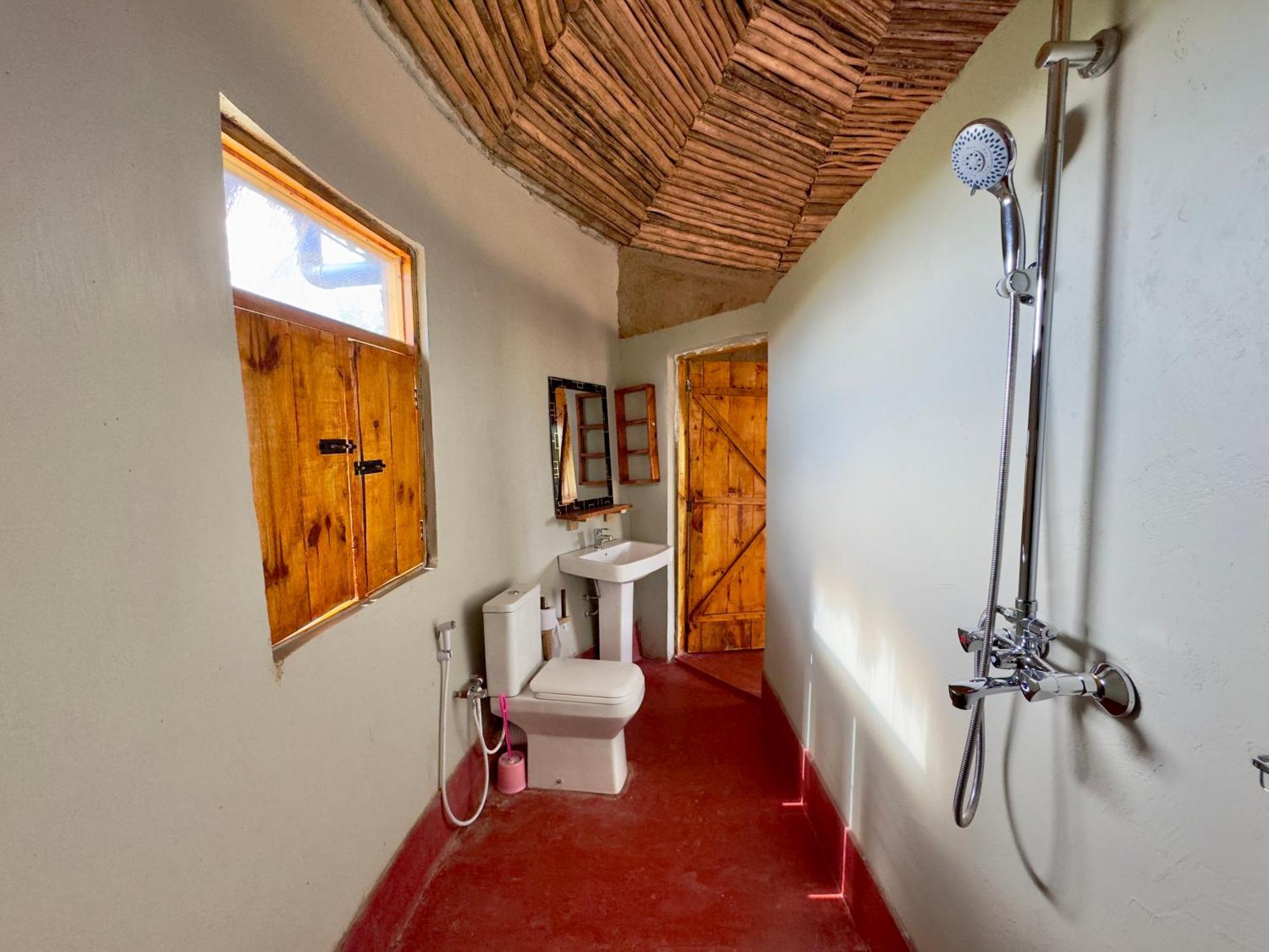Maasai Eco Boma & Lodge - Experience Maasai Culture Makuyuni Esterno foto