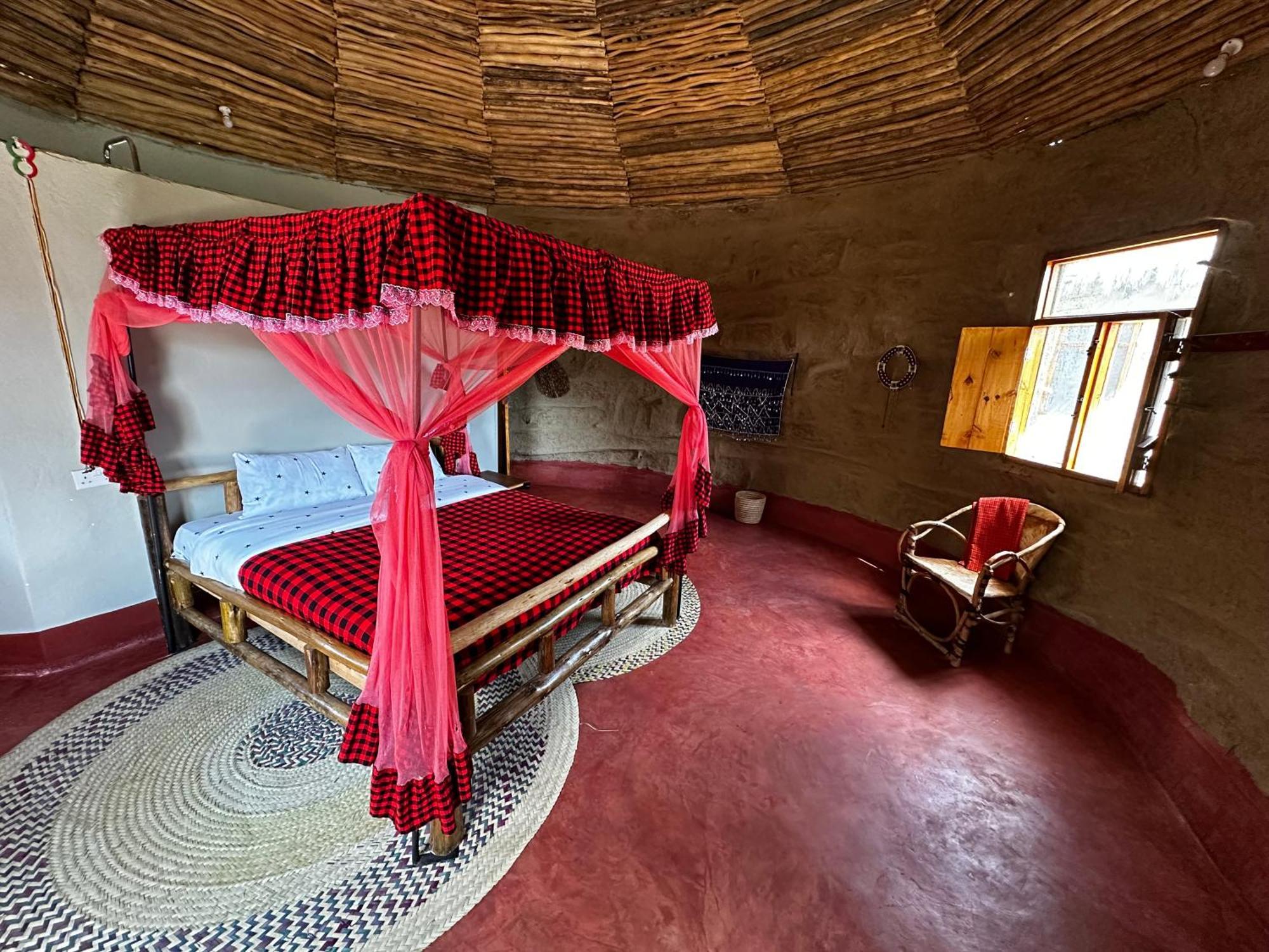 Maasai Eco Boma & Lodge - Experience Maasai Culture Makuyuni Esterno foto