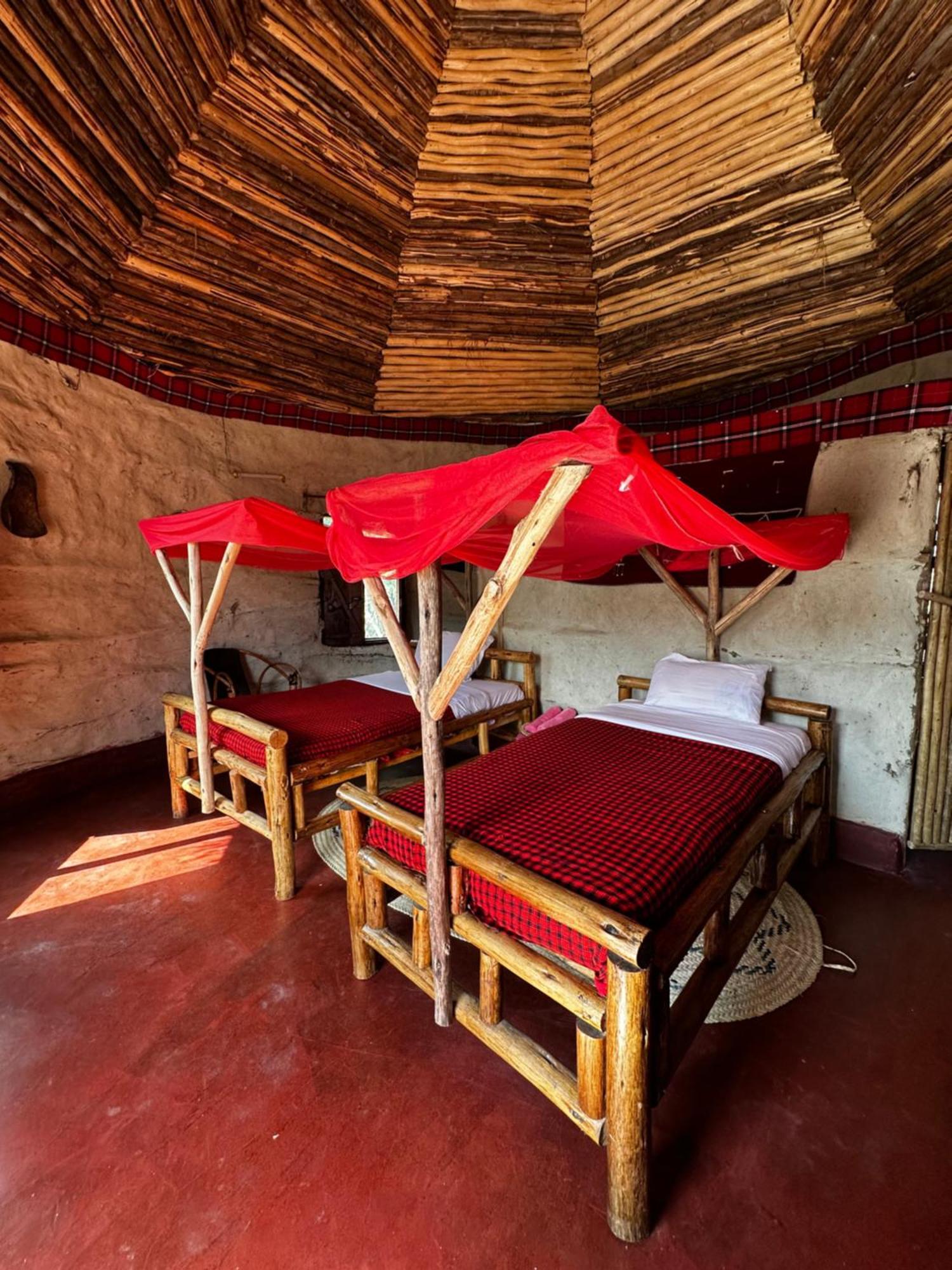 Maasai Eco Boma & Lodge - Experience Maasai Culture Makuyuni Esterno foto