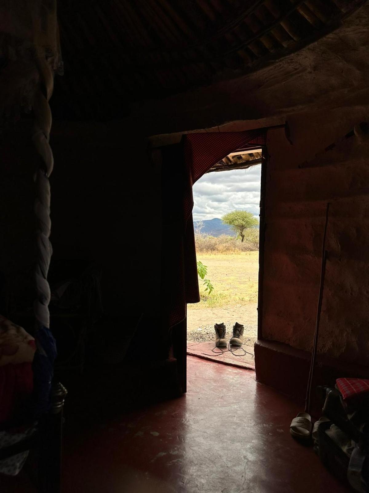 Maasai Eco Boma & Lodge - Experience Maasai Culture Makuyuni Esterno foto