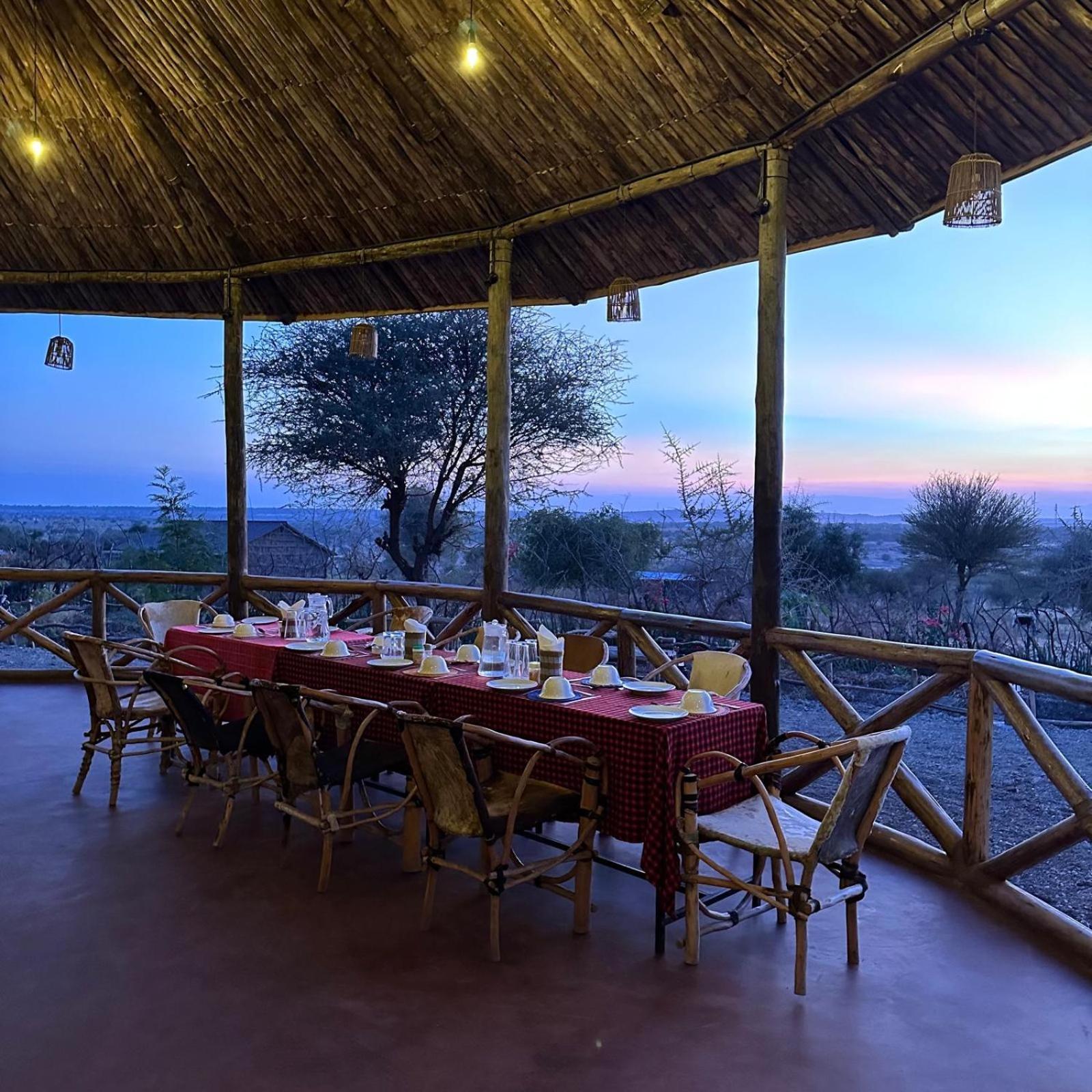Maasai Eco Boma & Lodge - Experience Maasai Culture Makuyuni Esterno foto