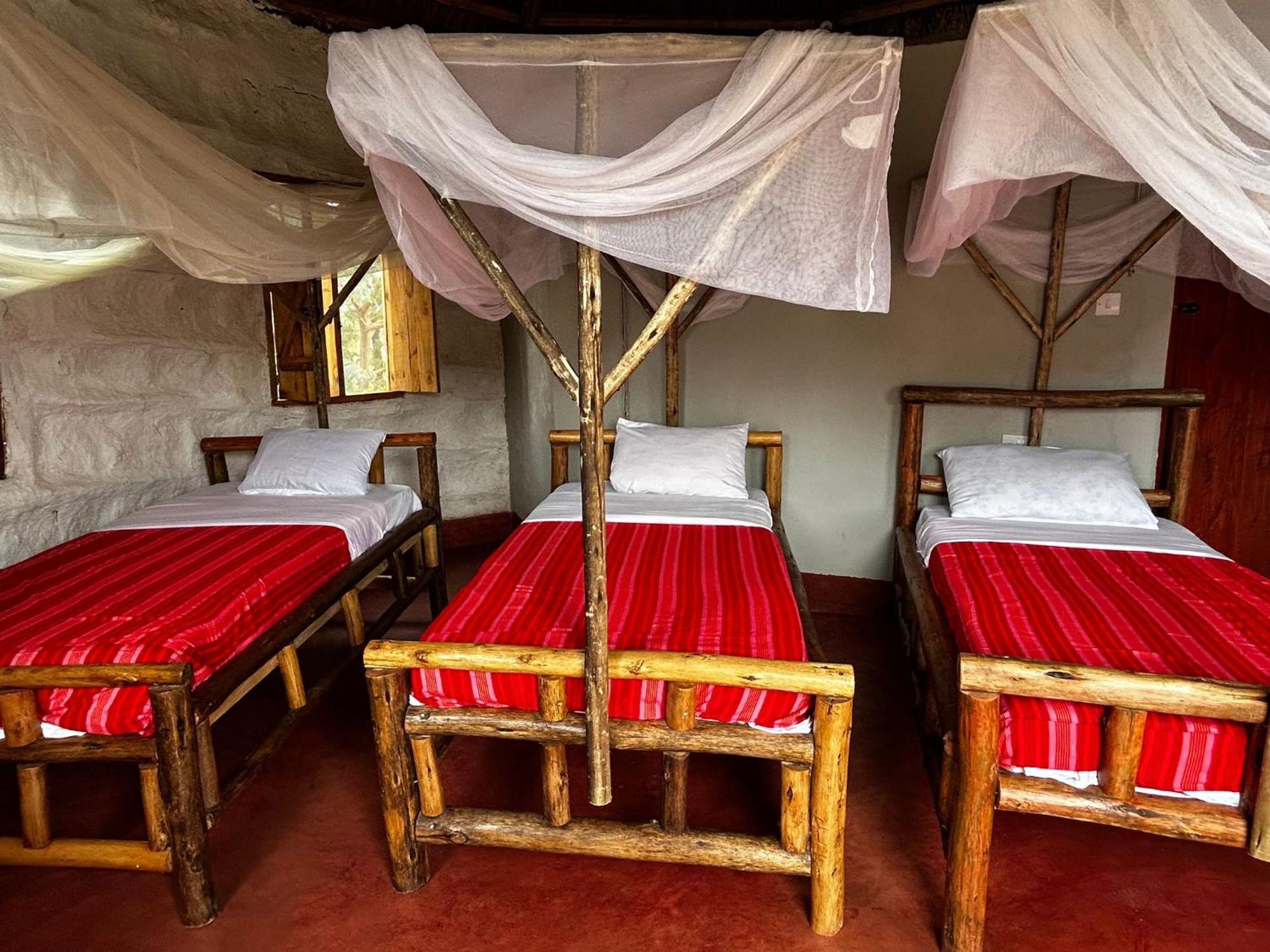 Maasai Eco Boma & Lodge - Experience Maasai Culture Makuyuni Esterno foto