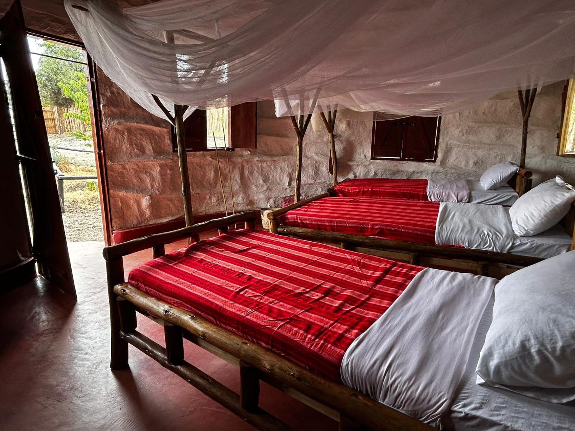 Maasai Eco Boma & Lodge - Experience Maasai Culture Makuyuni Esterno foto