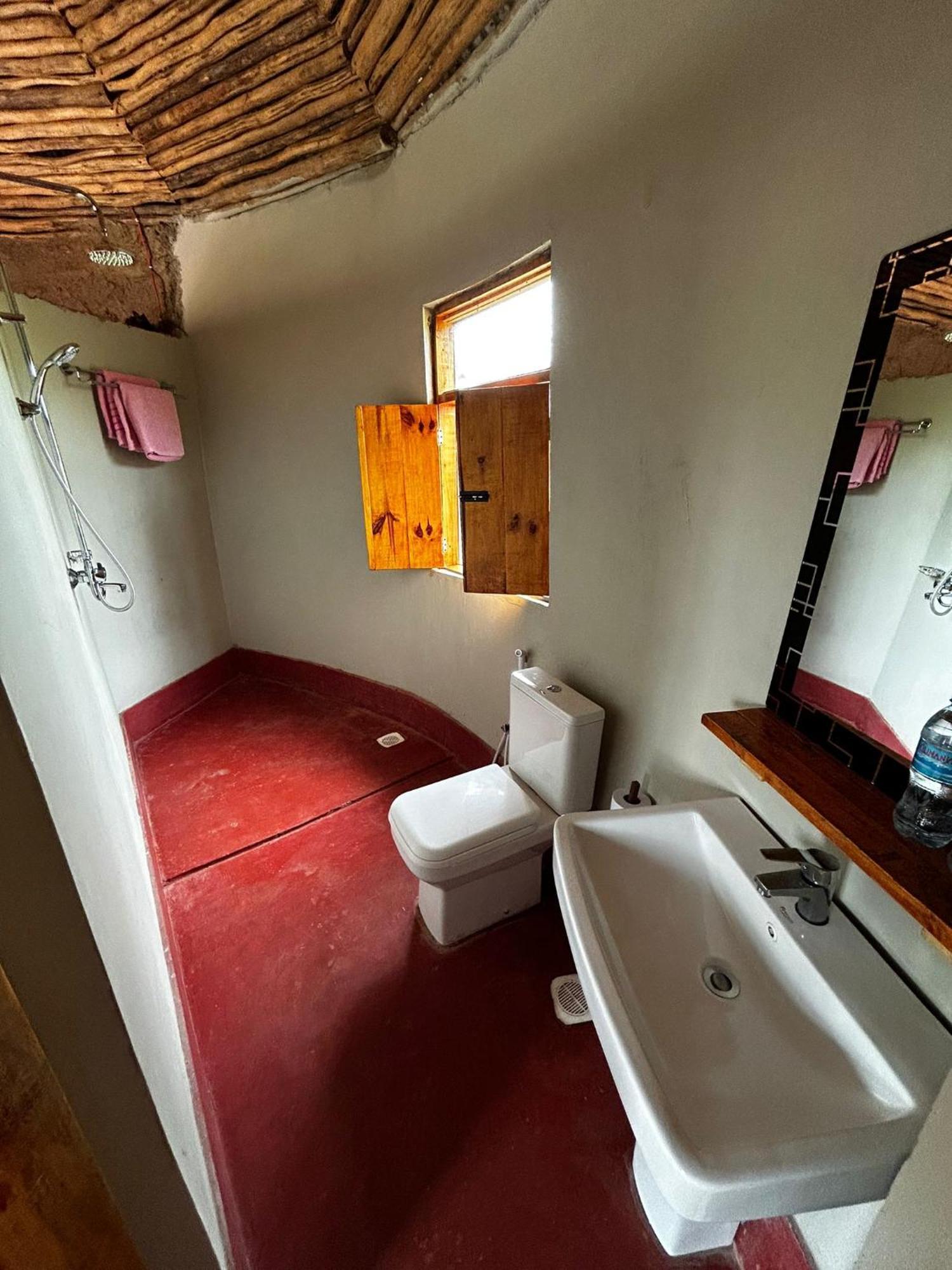 Maasai Eco Boma & Lodge - Experience Maasai Culture Makuyuni Esterno foto